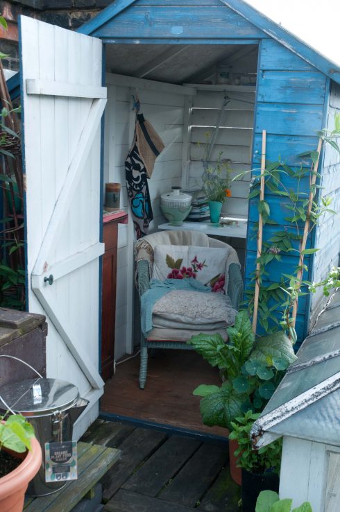 writing-shed-on-wendy-shillams-rooftop